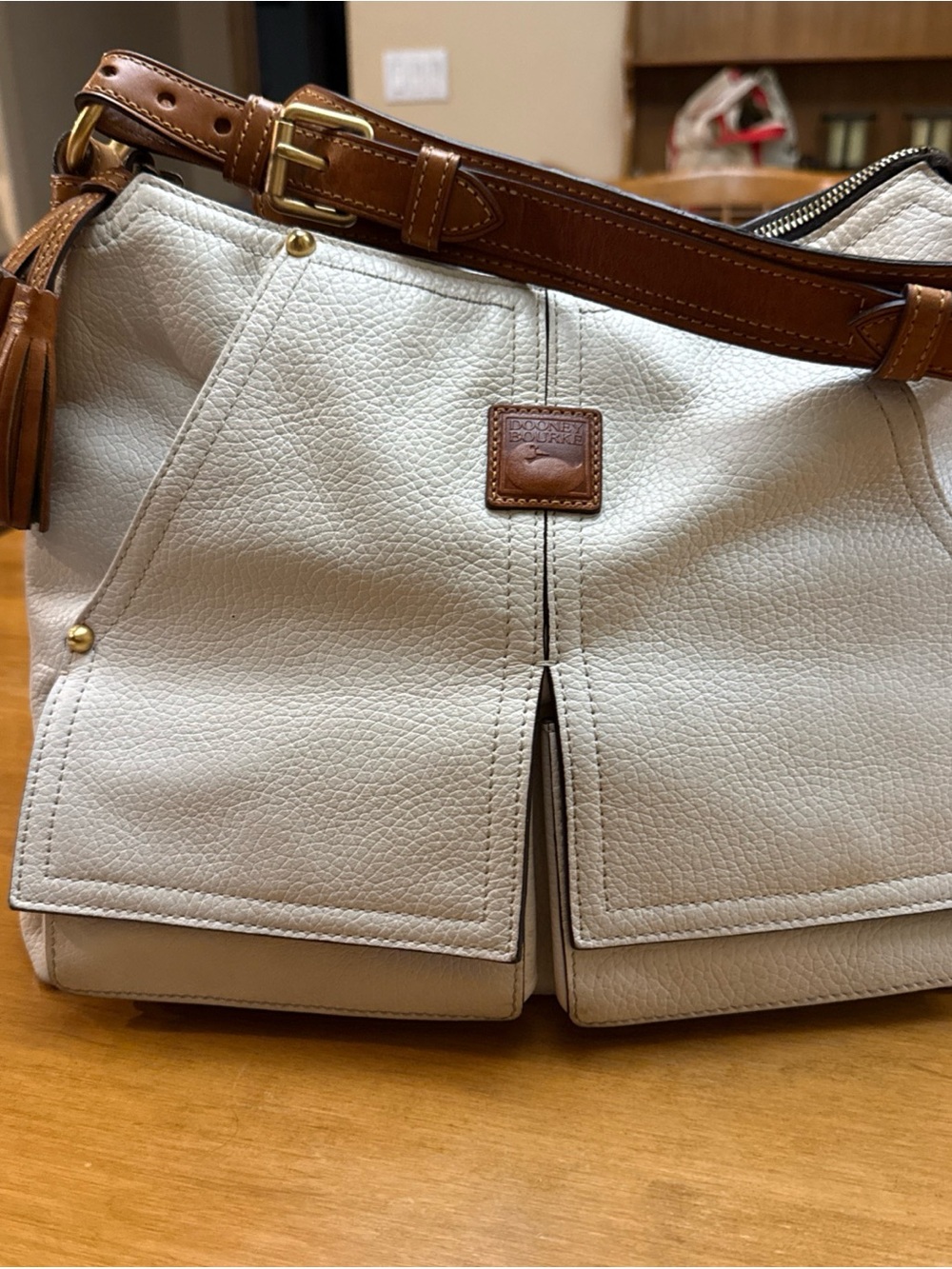 Dooney & Bourke Florentine Kingston HOBO Ecru vintage